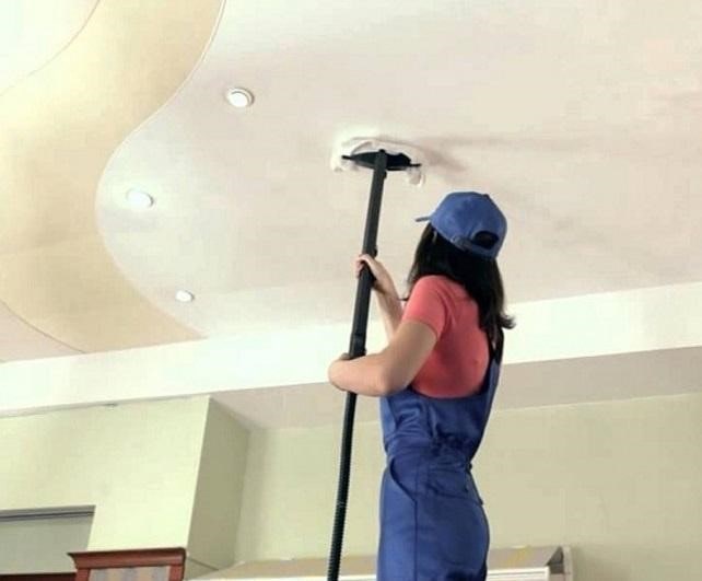 تمیز کردن سقف خانه (پذیرایی و اتاق خواب)