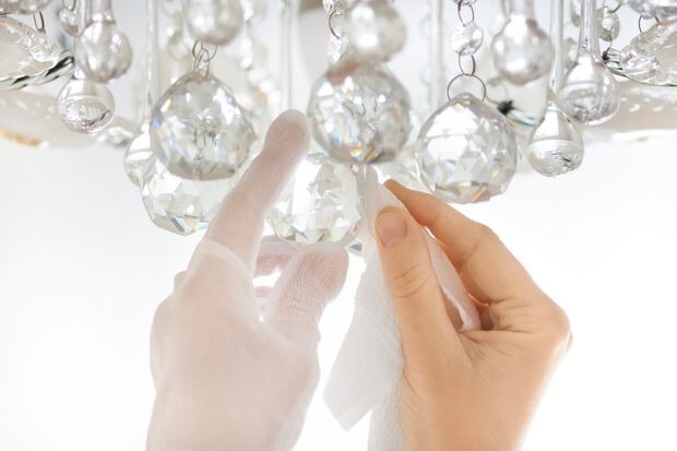 نظافت لوستر کریستال