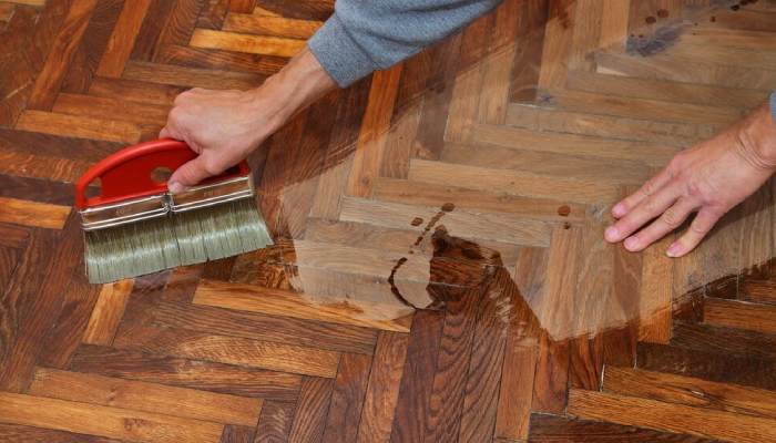 راهکارهایی برای افزایش عمر پارکت با واکس منظم