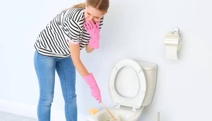 بوی بد توالت فرنگی