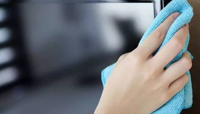 راهنمای کامل تمیز کردن LCD و LED